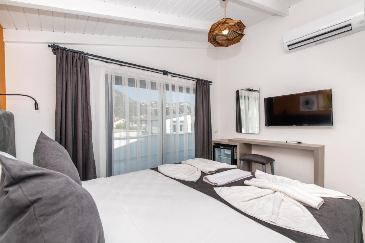 Leonis Hotel Каш Екстериор снимка