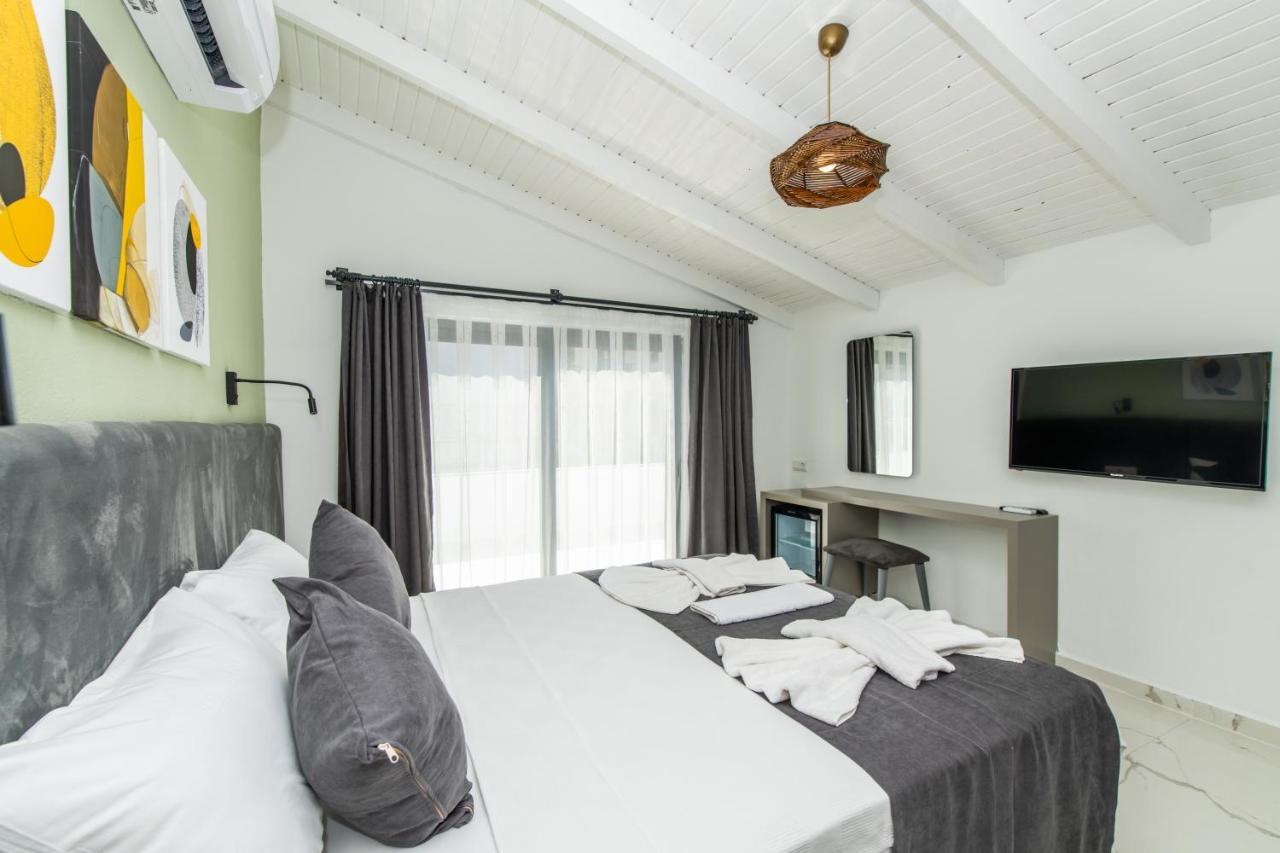 Leonis Hotel Каш Екстериор снимка