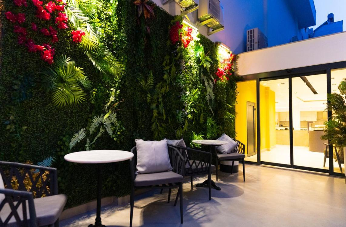 Leonis Hotel Каш Екстериор снимка