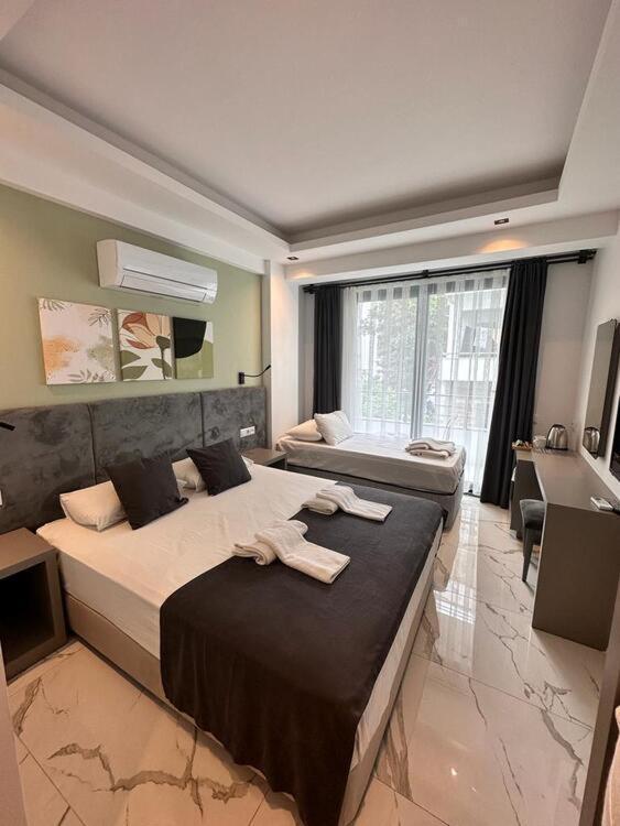 Leonis Hotel Каш Екстериор снимка